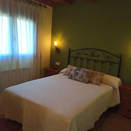 Taperia O Monte Hotel A Carrasca