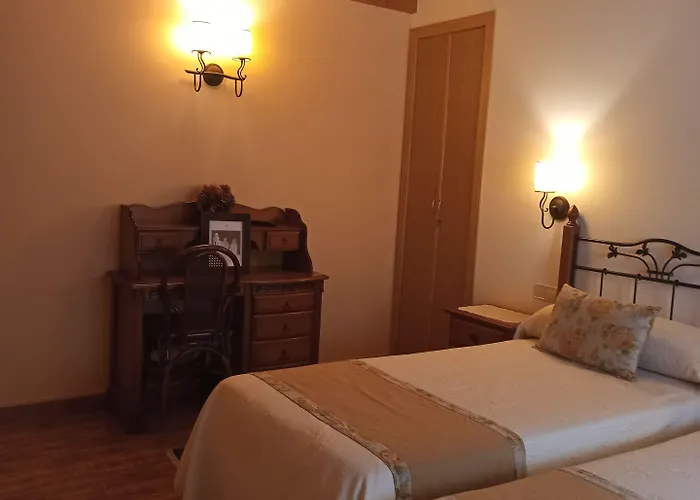 Hotel Taperia O Monte A Carrasca